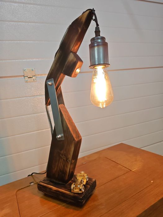 Lampa decorativa din lemn stil steampunk