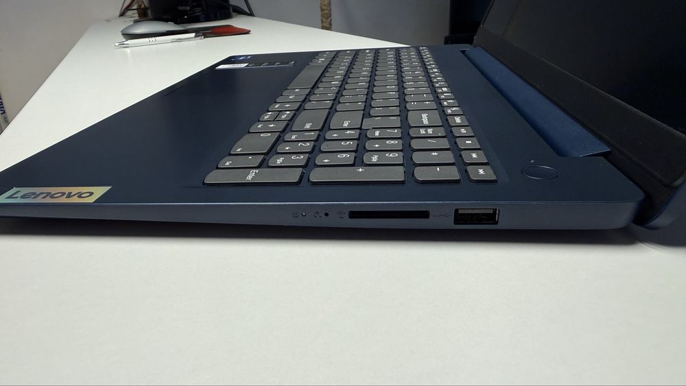 Lenovo ideapad slim 3  i5 Gen 12