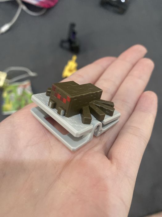 Обмен. Kinder joy