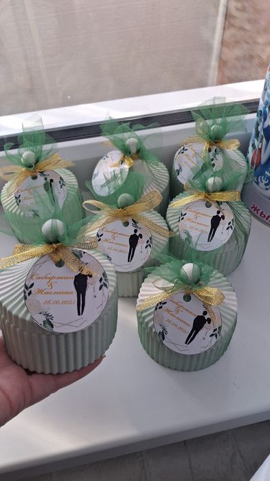 Разные виды бонбонерки