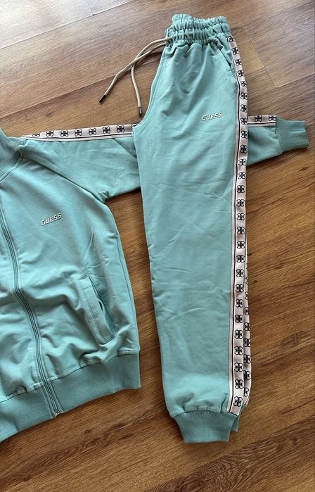 Дамски,памучен екип GUESS,цвят мента