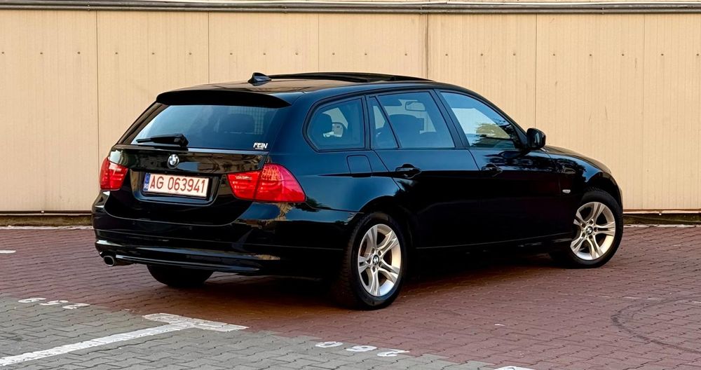 BMW 3 Series 2010 — imagine 3