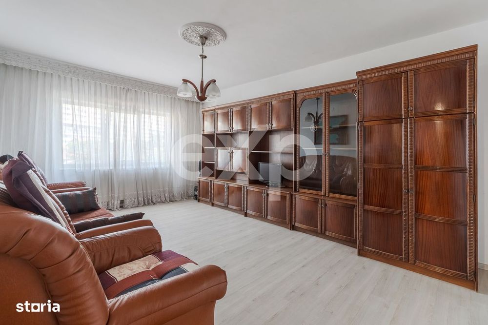 Apartament 3 camere decomandat, etaj 1, Xenopol — fotografia 1