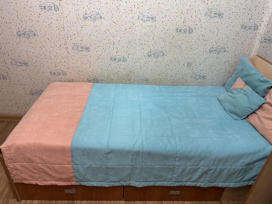 Кровать с ящиками