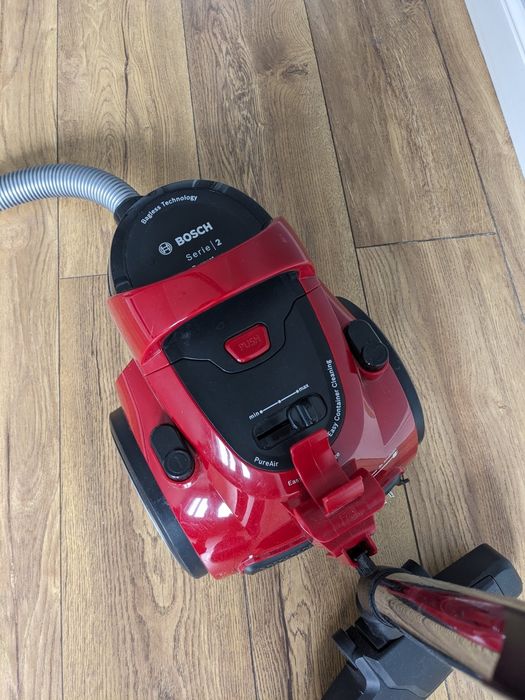 Пылесос Bosch BGC05AAA2/03