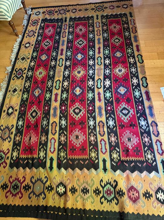 Чипровски килим оригинален