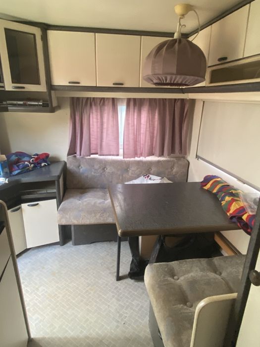 Продавам каравана Hobby 440