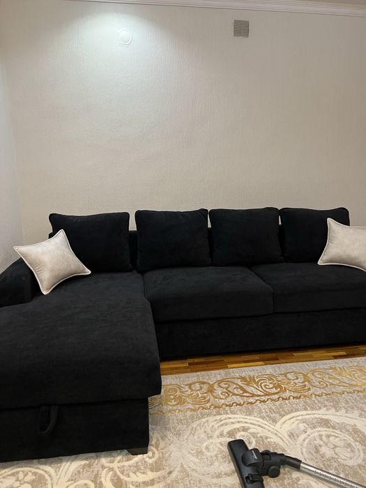 Ugalok mebel sotiladi!