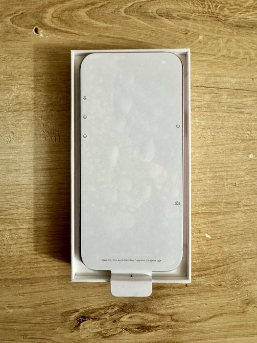 Iphone 15 Plus / Айфон 15 Плюс