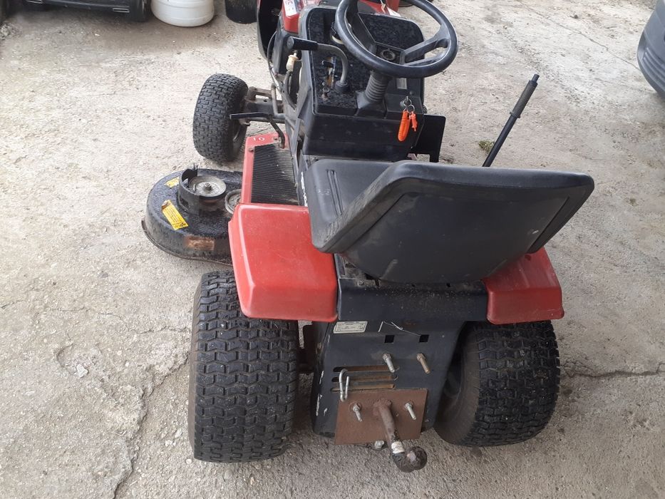 Vand tractoras gazon 18 cp