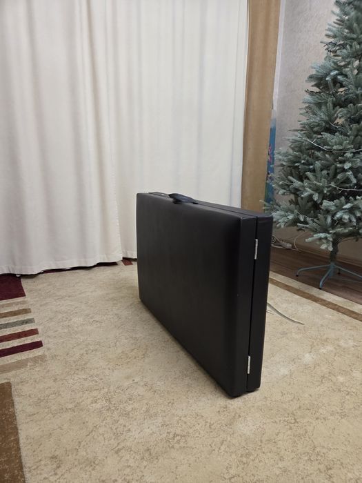 Медицинская кушетка