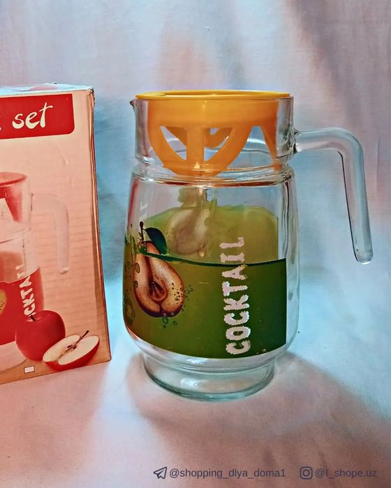 Кувшин "ГРУША" для сока и других напитков.