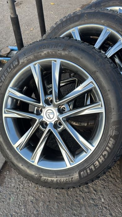 Диски Lexus 17 и Michelin с шипами