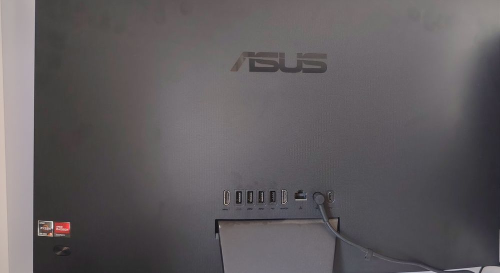 PC All in one Asus ExpertCenter E3 AiO 24