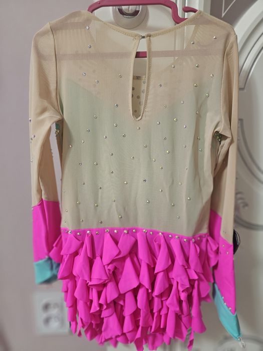 Продам купальник гимнастический