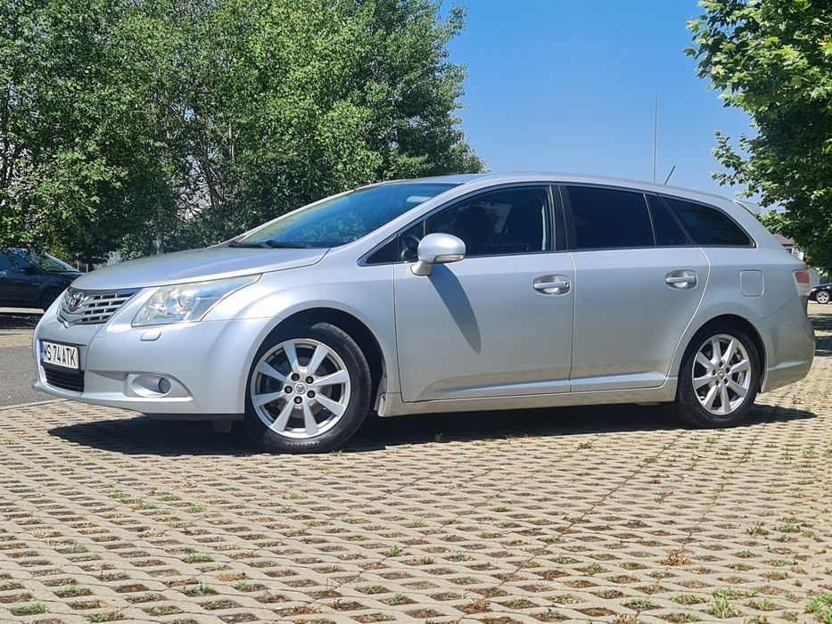 Toyota Avensis T27 2litri  Diesel