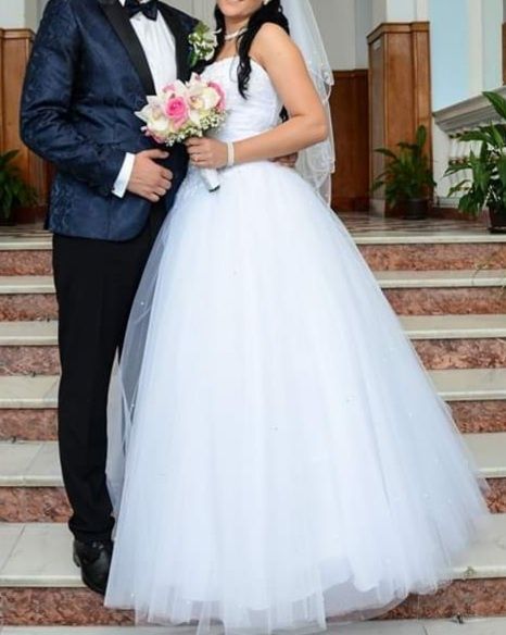 Rochie de mireasală tip prințesă