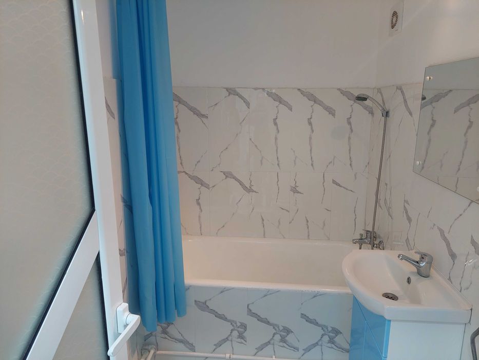 ofer spre inchiriere apartament cu doua camere zona Tiglina 2