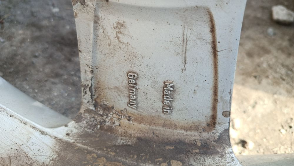 Ауди оригинал на 18 ронал 5*112