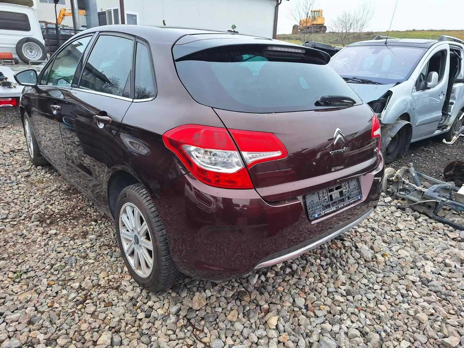 Citroen C4 2012г 1.6 115кс на части