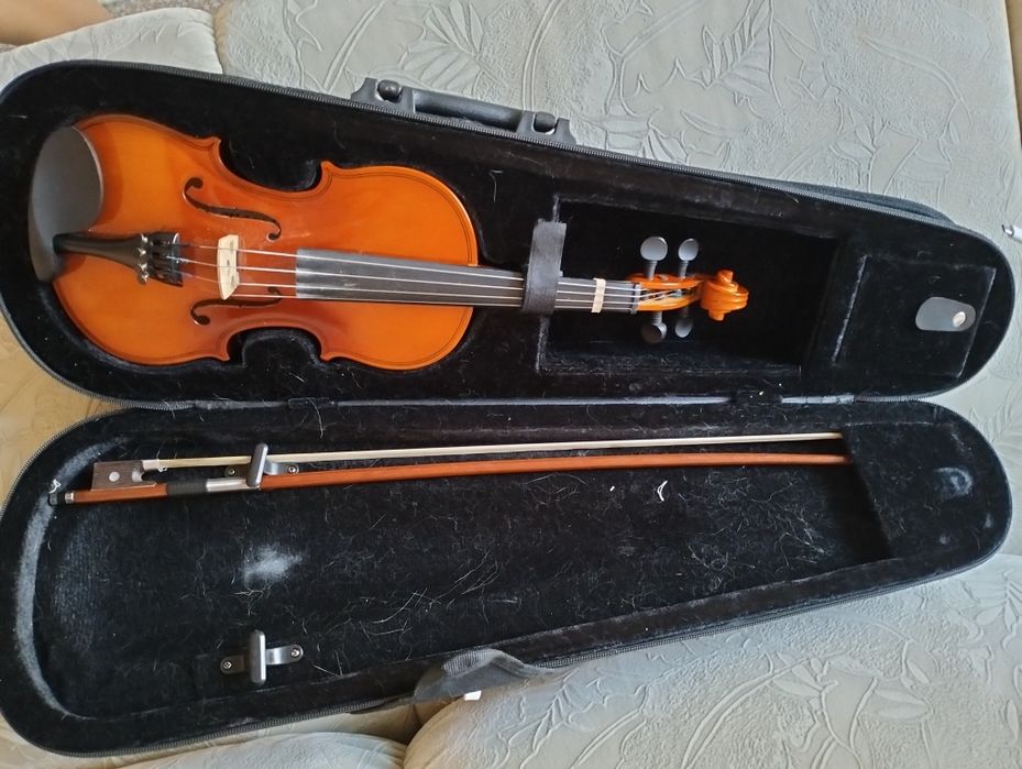 Продам скрипку 1/4