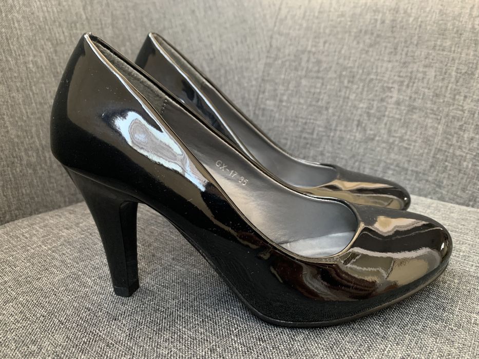 Pantofi de lac, NOI, marimea 35