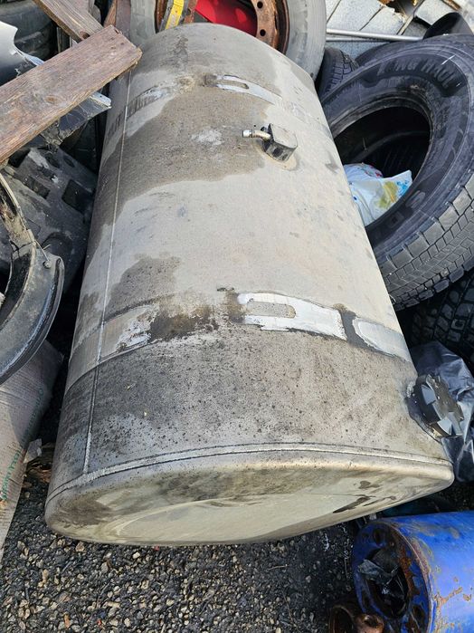 Резервоар за нафта