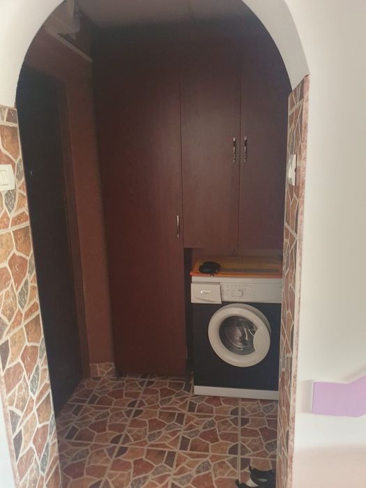Închiriez apartament 2 camere