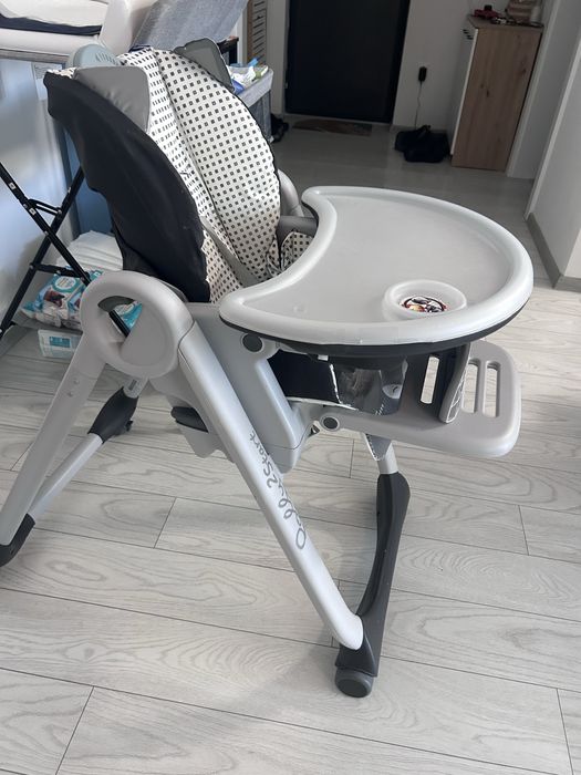 Scaun de masa Chicco Polly