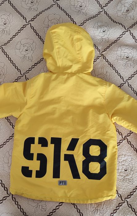 Продам верхнюю одежду