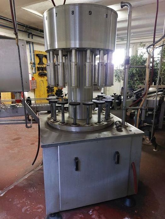 Бутилиращи машини за вино и напитки