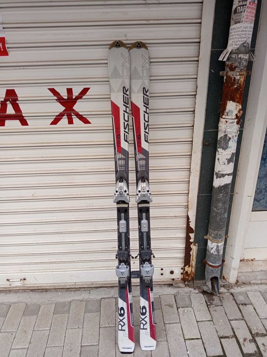 Ски със автомати