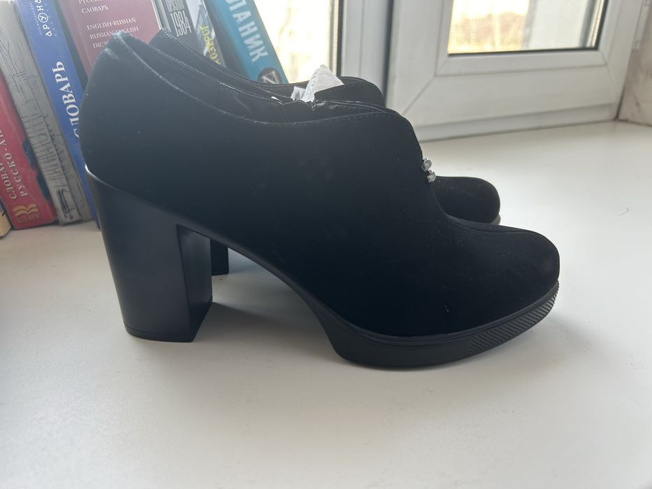 Ботинки женские новые