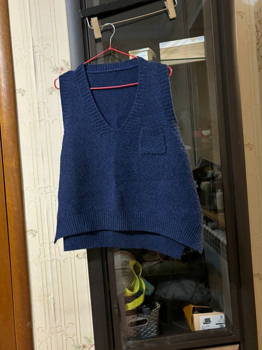 Свитер,кофта тёплая, безрукавка,водаласка  лапша.для девочек  ...