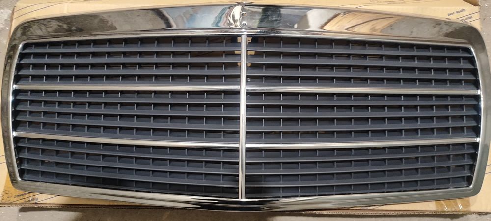 Мерцедес W201 предна решетка