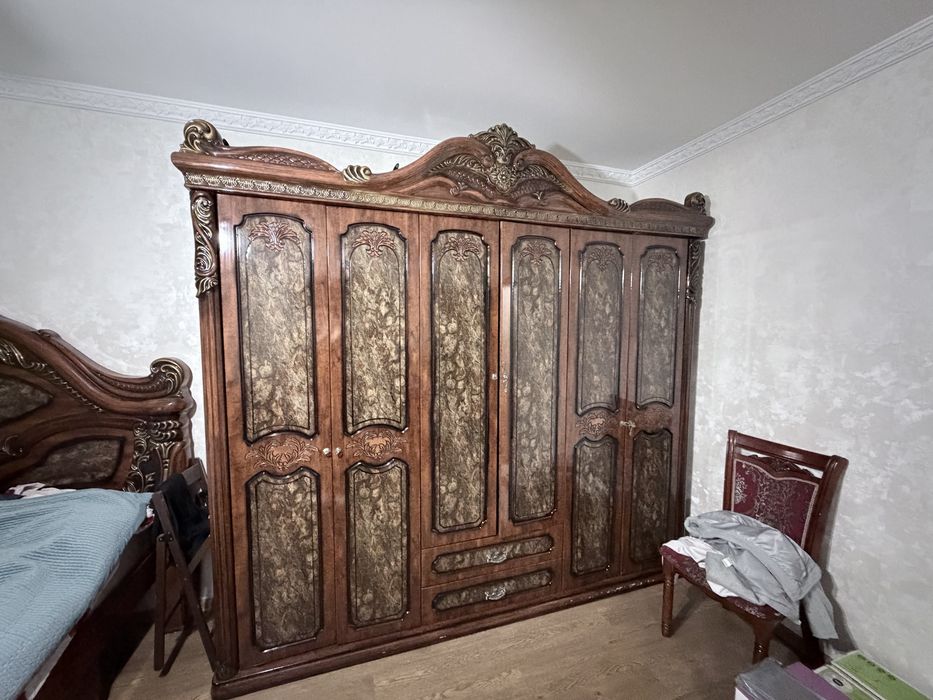 спальный гарнитур , стенка в зал