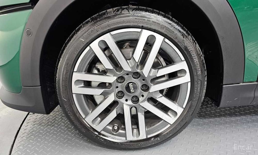 Mini Cooper Classic (2025)