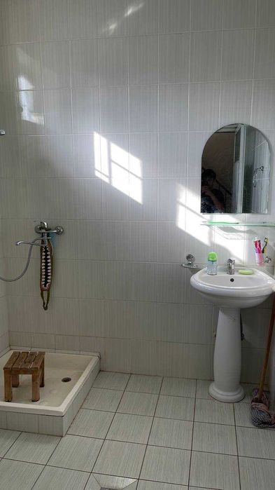 Toshkent Viloyati Bo'stonliq tumani Oq Tosh Soyliq qishlog'i