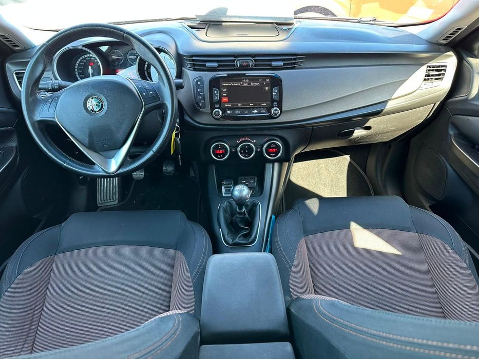 Alfa Romeo Giulietta 2014 diesel, 5.368 € — imagine 4