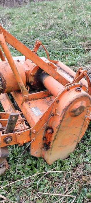 Vând freză nemțească cu ambreiaj – stare foarte bună