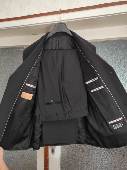 мъжки нов костюм на марката ,,alexander GARDI,,