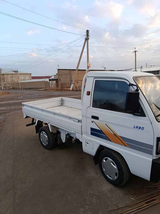 Дамас лабо сотилади