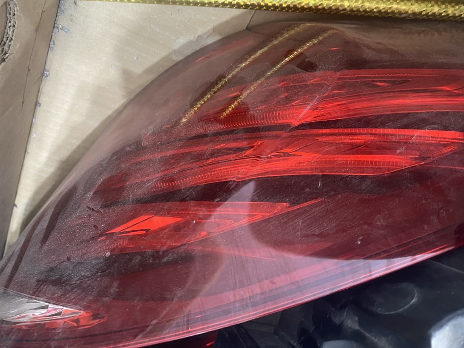 Продам фару на мерседес 222