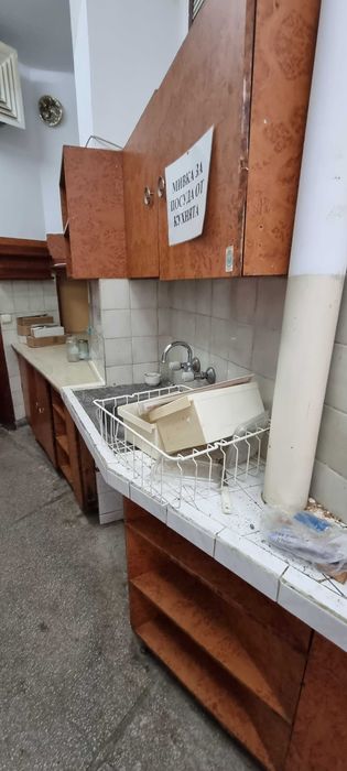 ТО-79-Продава се кафе - аперитив и магазин в квартал 'Варош'