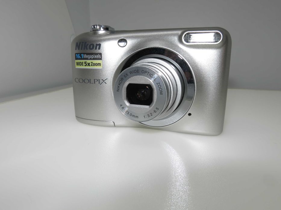 Nikon Coolpix A10 страхотен компактен фотоапарат цифрова камера
