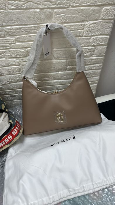 Furla ,чанта от естествена кожа.