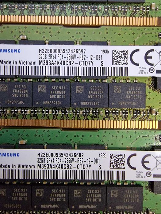 256GB RAM DDR4 2666MHz Samsung 8x32gb