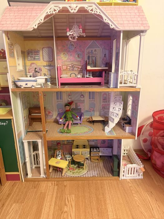 Дървена къща за кукли Kidkraft