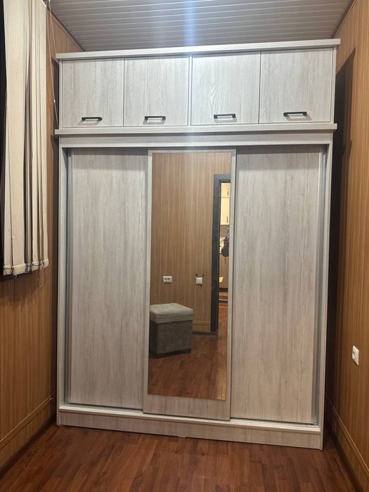 Shkaf  shkaflar kupe180 (250×180×57)