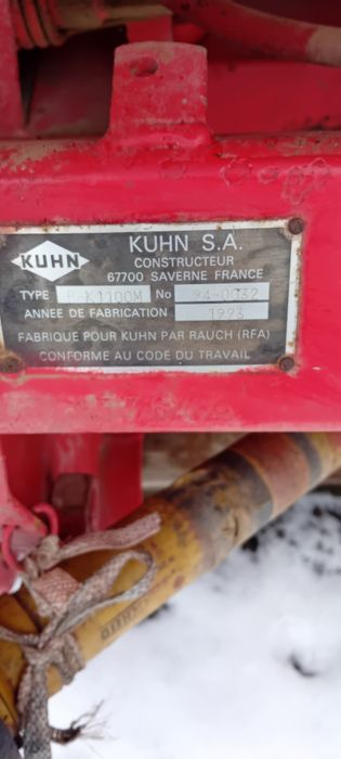 Imprastietor îngrășăminte